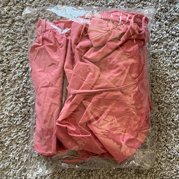 HOST PICK 🎉NWT White Fox Boutique Not Too Far Coral Mini Dress - Picture 12 of 12